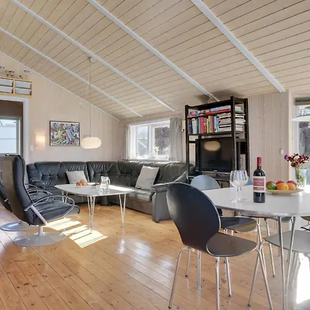 Gorgeous In With Sauna Dom wakacyjny *